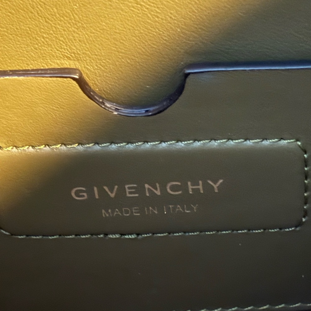 Givenchy Antigona Army Green RARE professionally modified - Picture 12 of 12